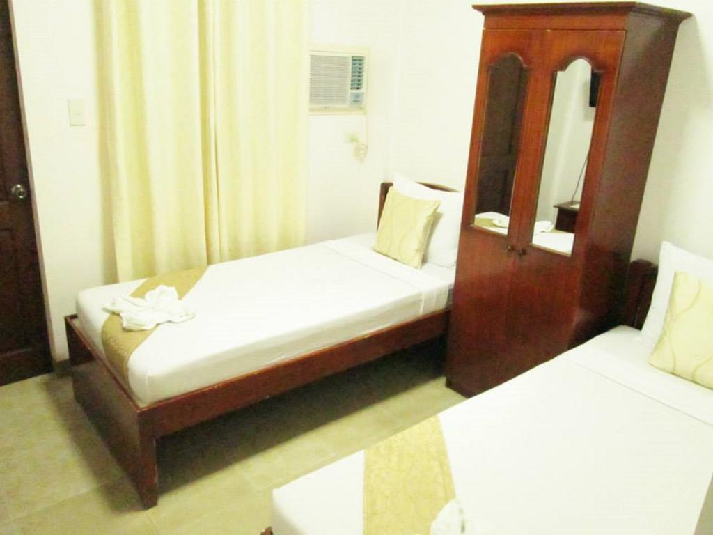 Casa D' Estrella Apartelle Balabag  Bilik gambar