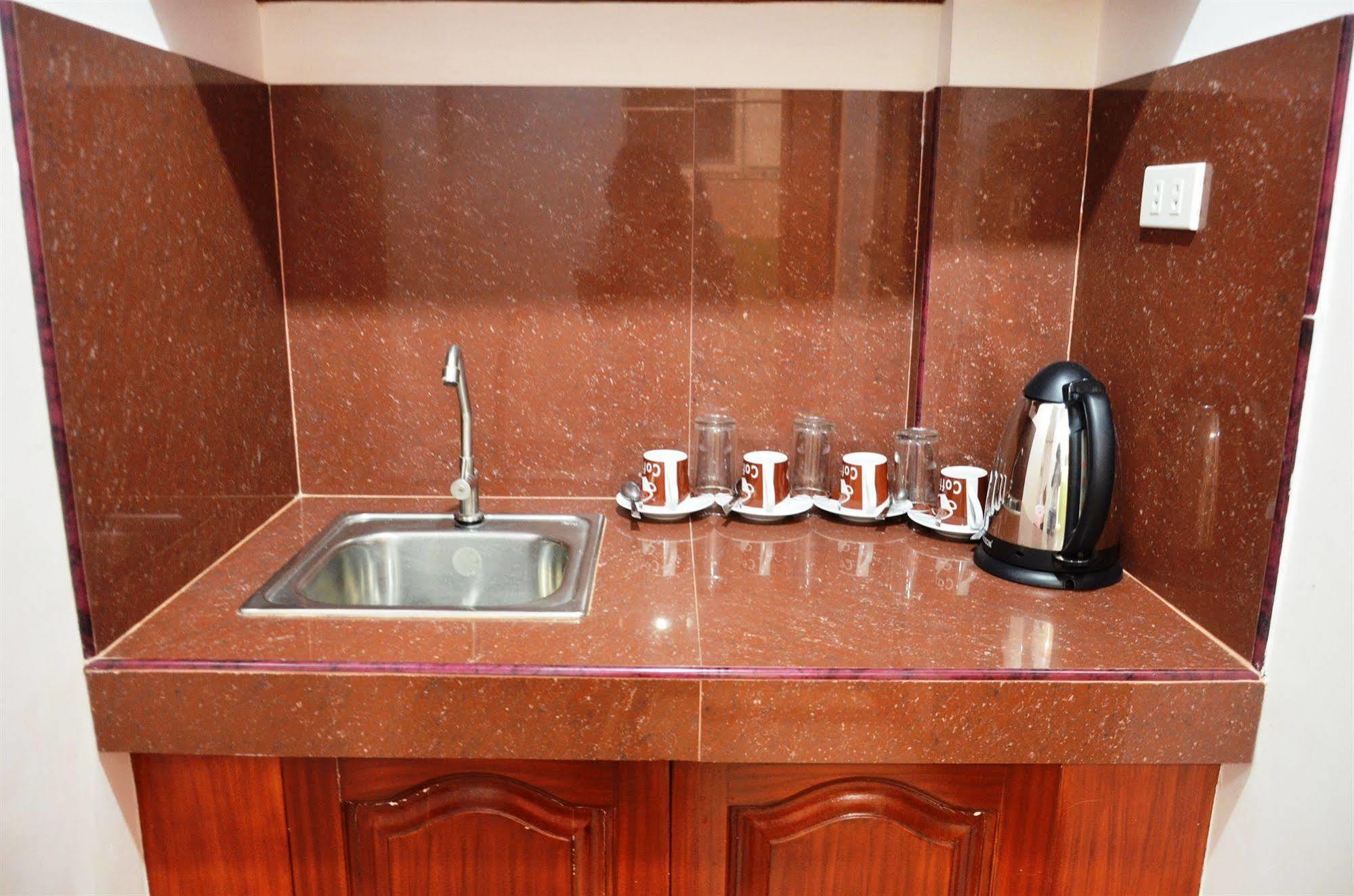 Casa D' Estrella Apartelle Balabag  Luaran gambar