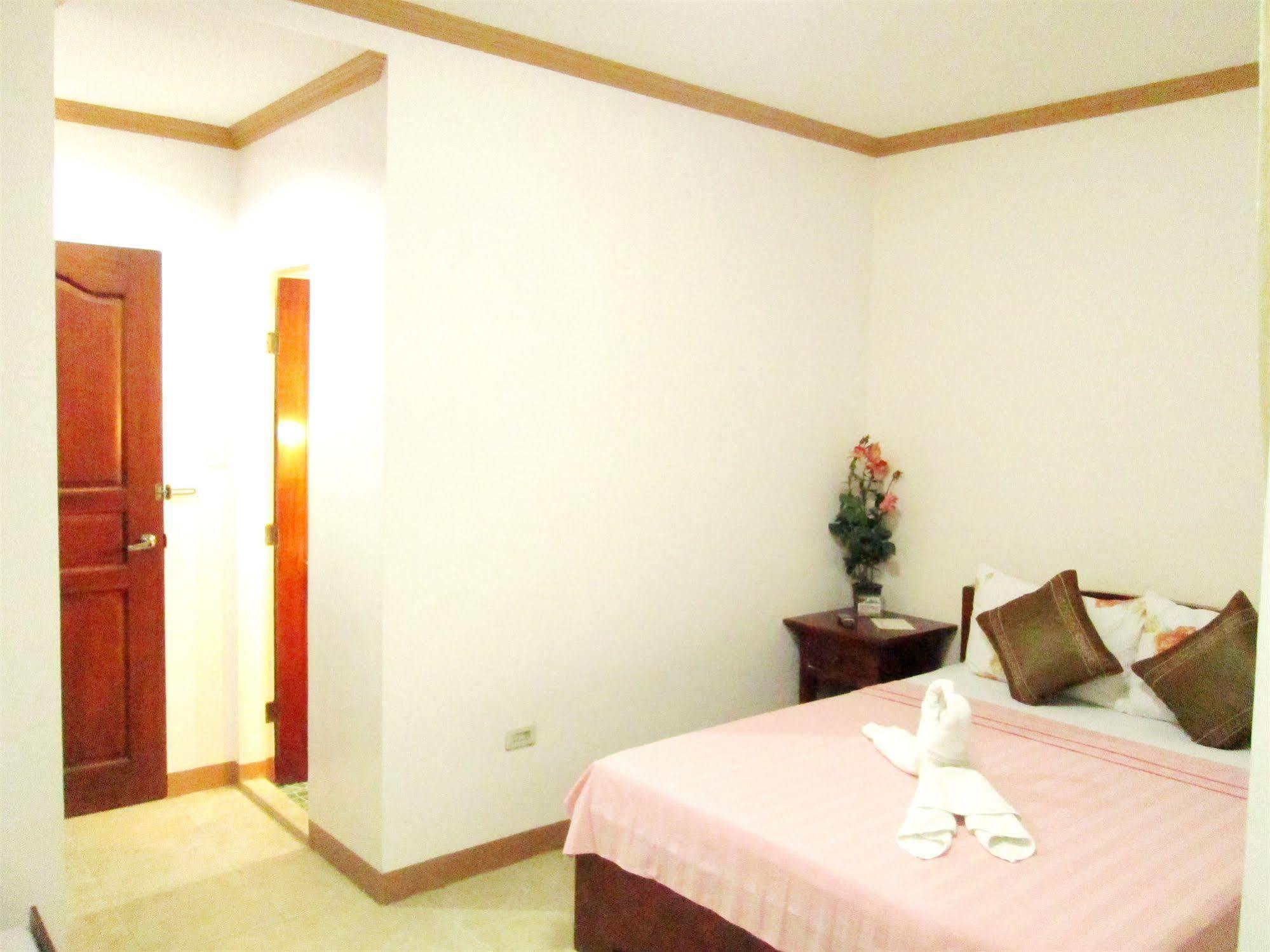 Casa D' Estrella Apartelle Balabag  Luaran gambar