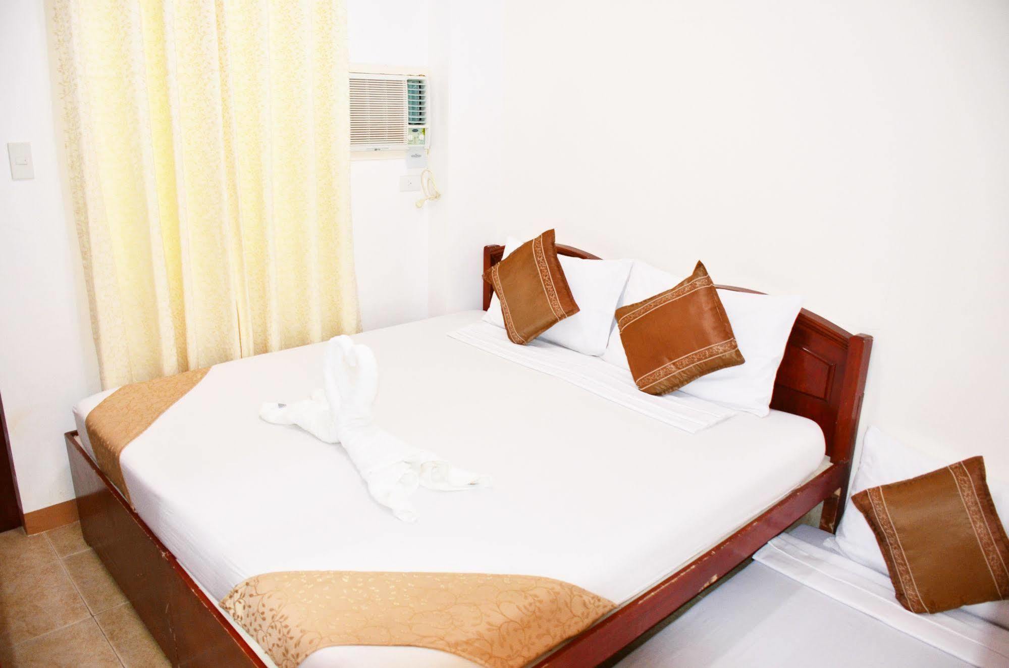 Casa D' Estrella Apartelle Balabag  Luaran gambar