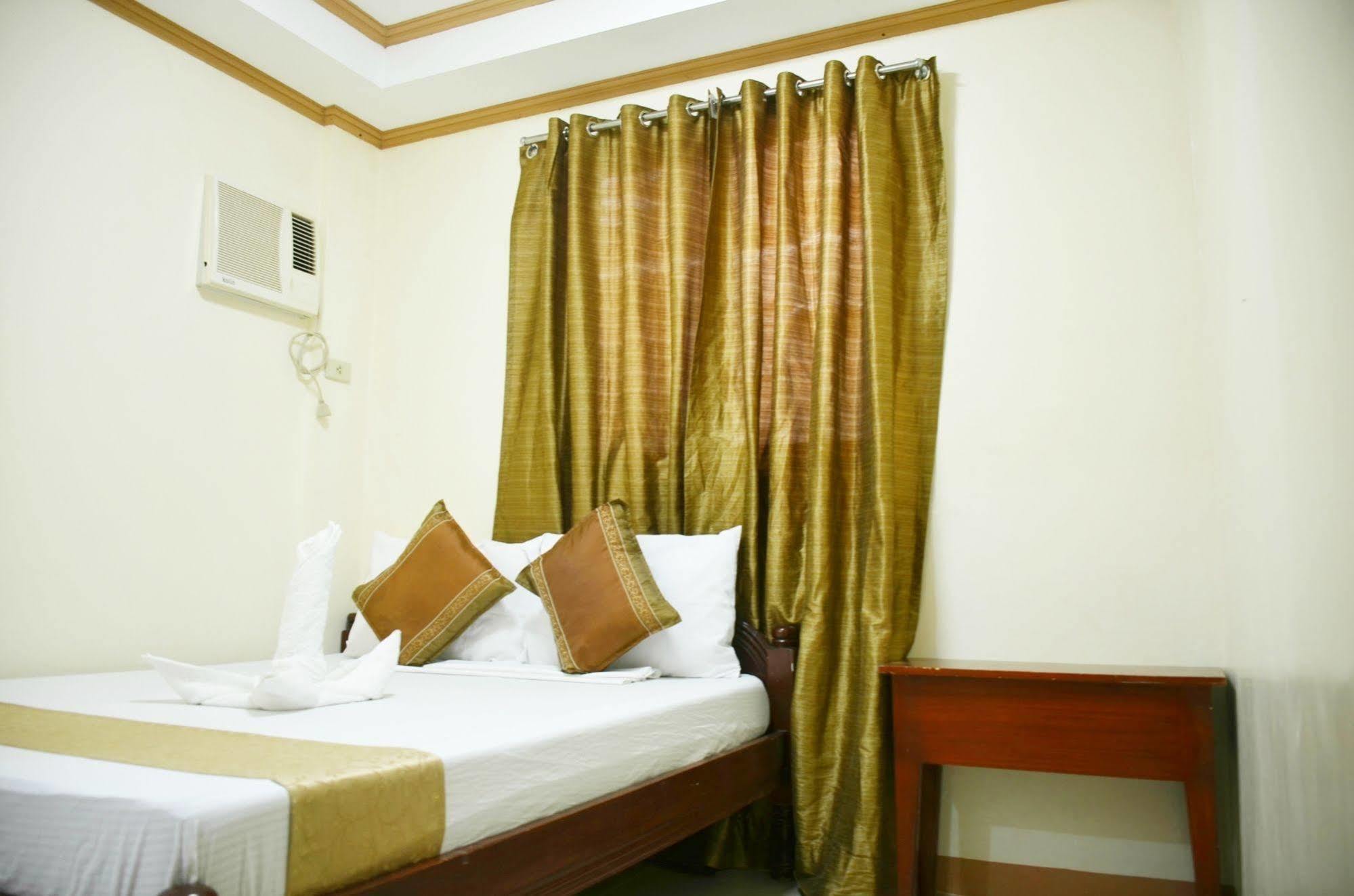 Casa D' Estrella Apartelle Balabag  Luaran gambar